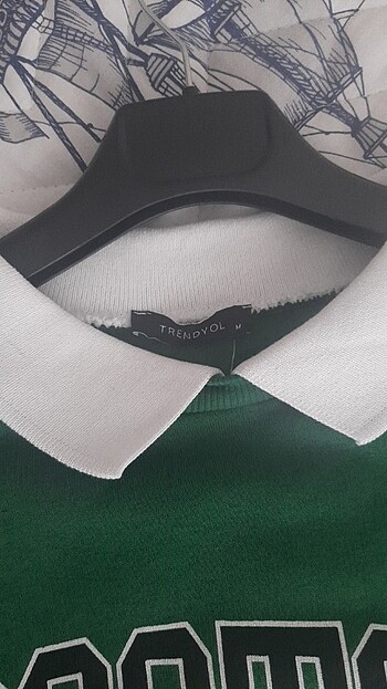 m Beden Yeşil baskılı sweatshirt