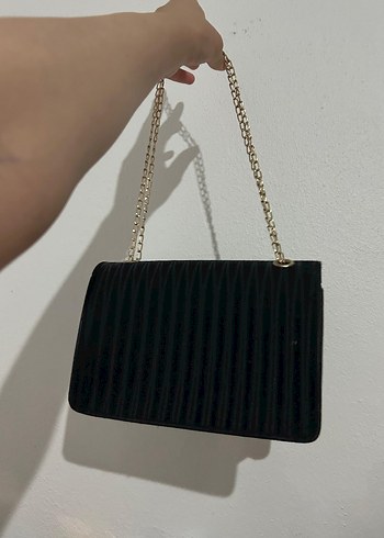 Beden siyah Renk Zara Zincir Detaylı Siyah Deri Çanta