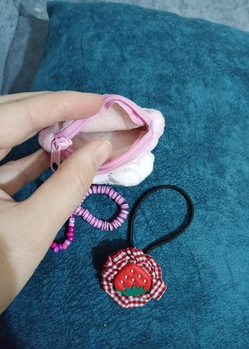 Diğer Pembe Boncuklu ve Nakışlı cüzdan ve toka