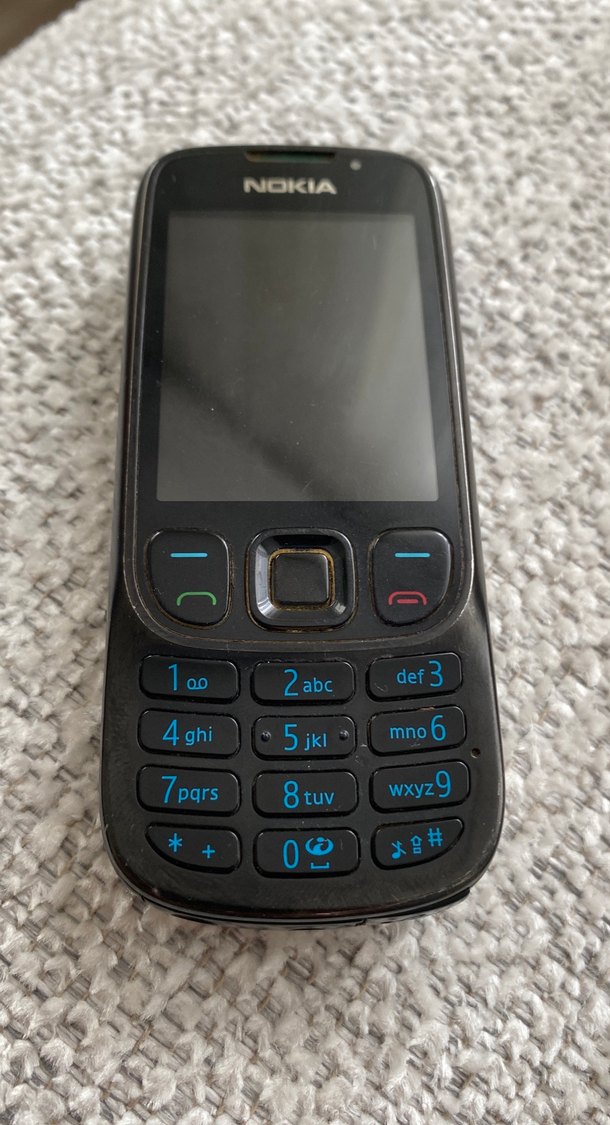 Siyah Nokia Tuşlu Telefon - Görsel 3