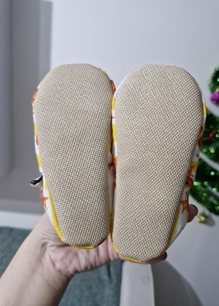 Aslan kaydırmaz patik - Görsel 3