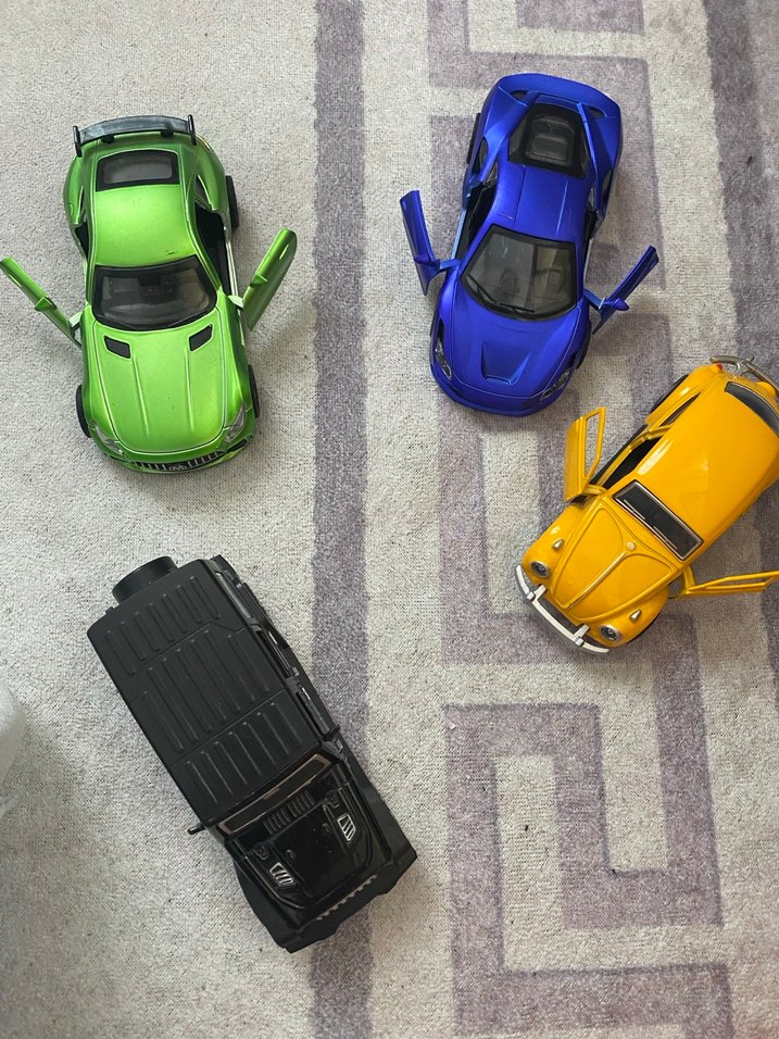 Kapıları Açılabilen Renkli Oyuncak Arabalar metal çek bırak - Görsel 2