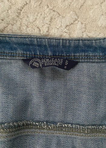 Düğmeli Mavi Kadın Kot Ceket - Görsel 3