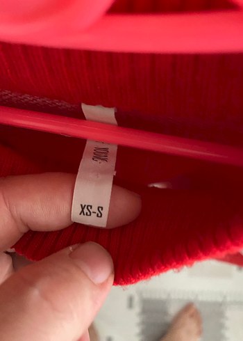 Kırmızı Pembe Renk Bloklu Kısa Triko Kazak - Görsel 3