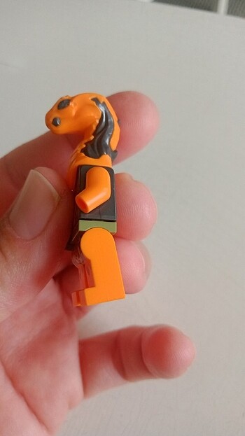 Diğer LEGO cobra Mechanic