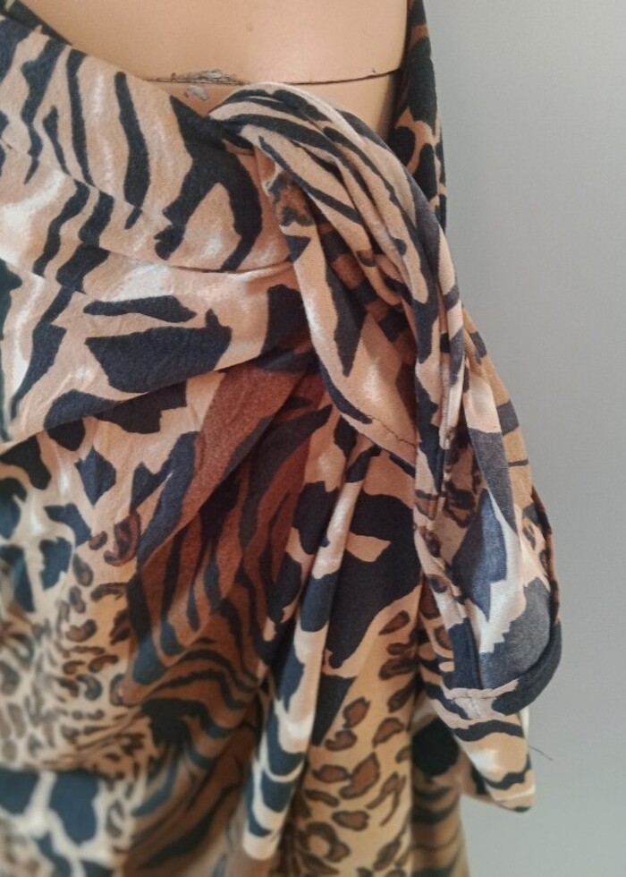 Tül bağlamalı pareoo - Görsel 3