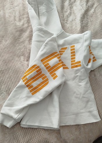 Kadın Beyaz Kapüşonlu Kolsuz Mini Sweatshirt - Görsel 3