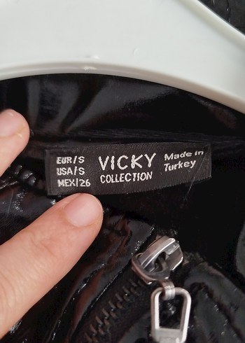 Kadın Parlak Siyah Deri Ceket - Görsel 4