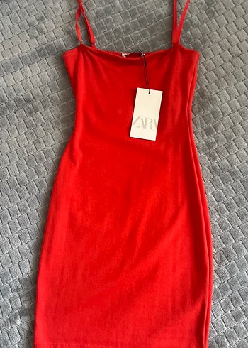 Zara Kirmizi İnce Askili Elbise