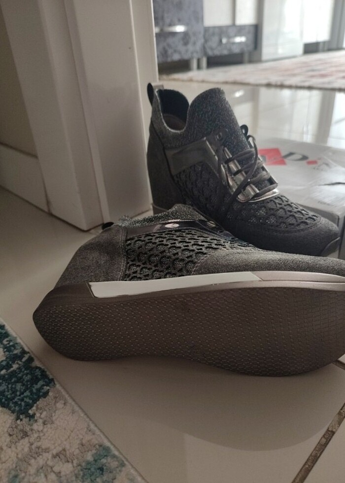 Gizli topuk spor ayakkabı  - Görsel 2