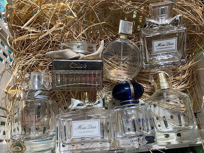 Parfüm şişeleri