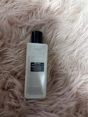 Victoria s Secret Victoria?s Secret Tease Creme Cloud