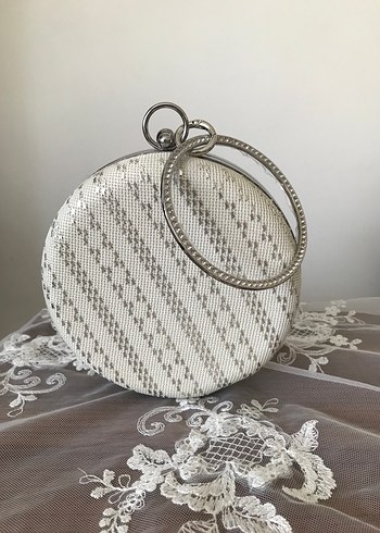 Beyaz  Kadın Portföy Telkırma Çanta - Görsel 2