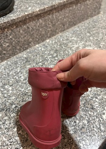 Kız Çocuk Kırmızı Lastik Çizme Tokalı - Görsel 4