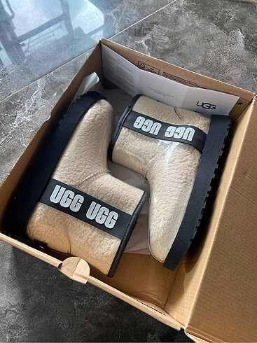 Ugg yeni