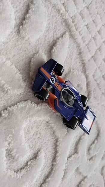 Beden Soldan sağa isimleri Back Drafter,Speed Bump,Formula flashback
