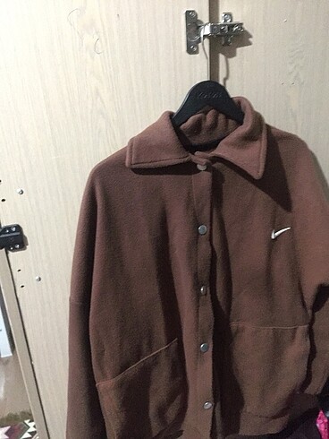 Kahverengi nike desenli polar