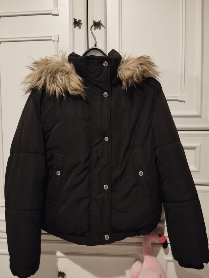 Siyah Kürklü Kadın Kışlık Mont - Görsel 2