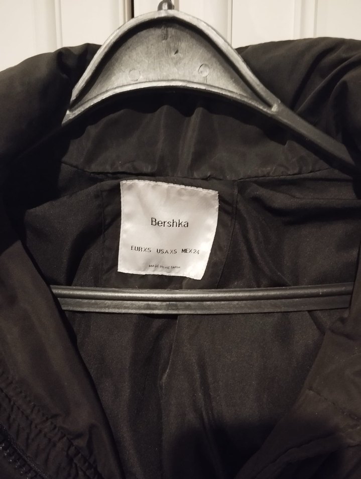 Siyah Kürklü Kadın Kışlık Mont - Görsel 3