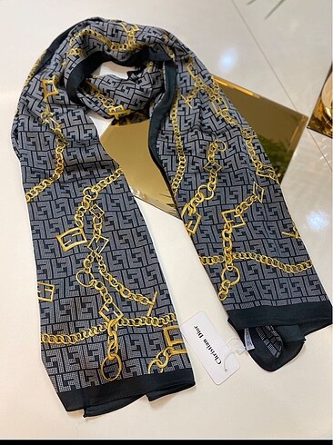 Fendi vual ipek şal