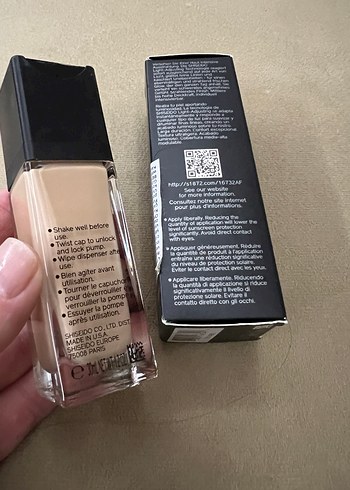 Shiseido Synchro Skin Fondöten SPF30 - Görsel 2