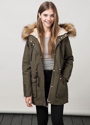 Bershka mont