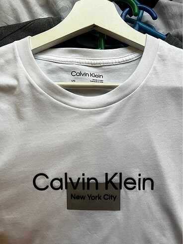 Calvin Klein Tişört