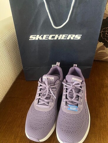 38 Beden mor Renk Skechers Ayakkabı