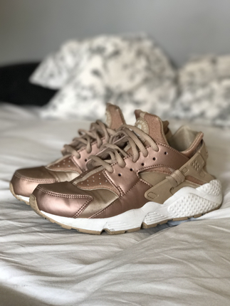 Nike Rose Gold Nike Huarache