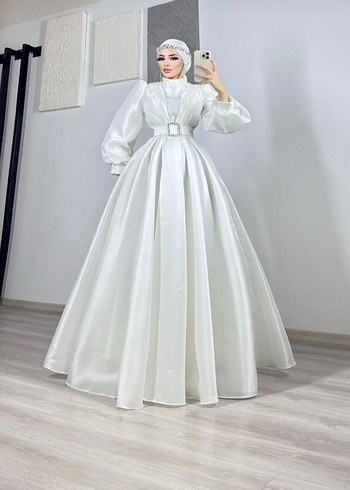 Uzun Kollu Drapeli Beyaz abiye - Görsel 2