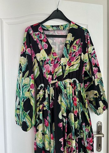 Çiçek Desenli Bohem Uzun Elbise - Görsel 2