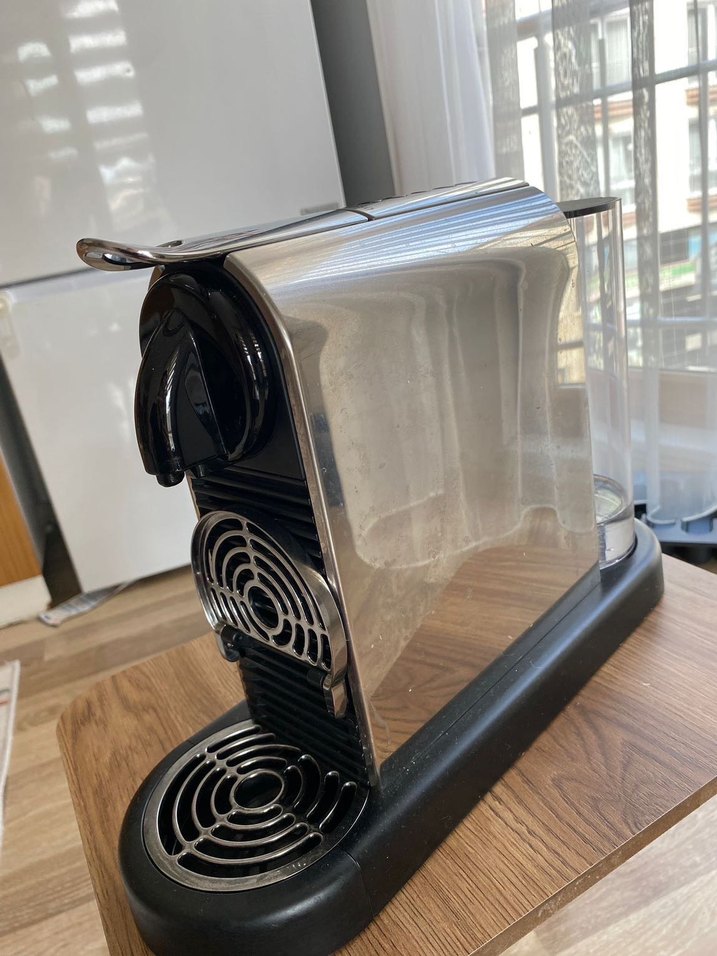 Gri-Bej Nespresso Kahve Makinesi - Görsel 3