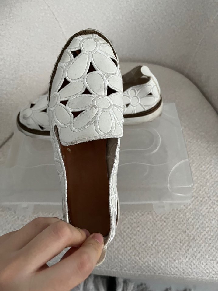 Beyaz babet - Görsel 2