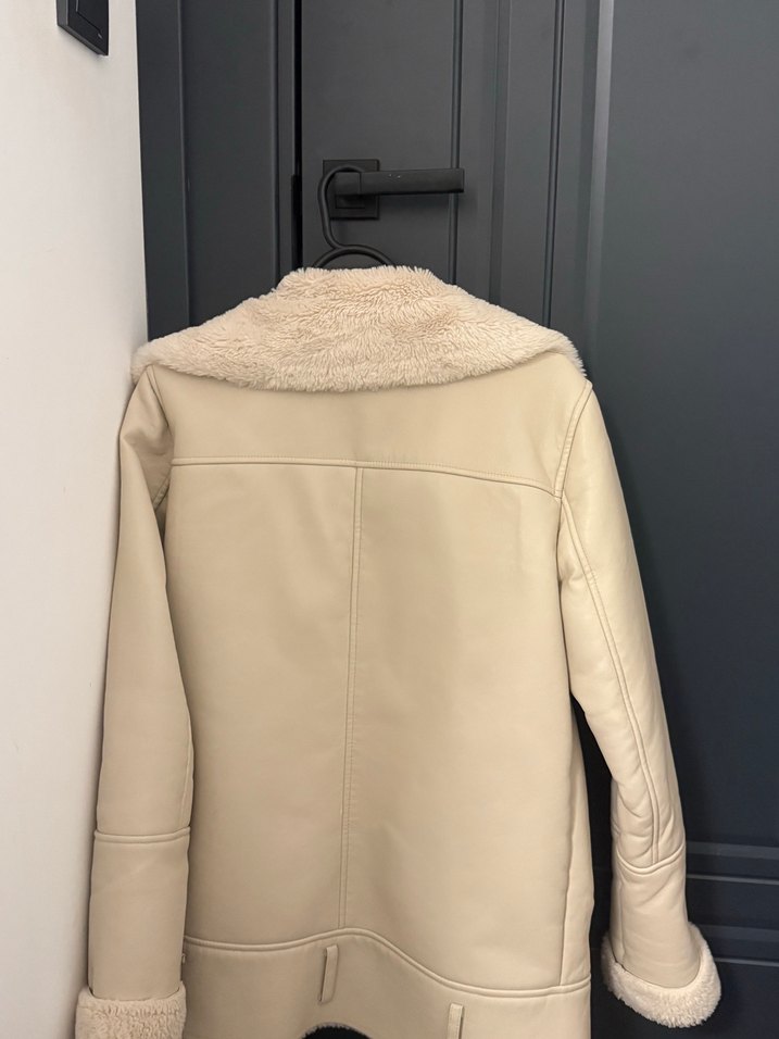 Bej Deri Kürklü Stradivarius mont kaban ceket - Görsel 3