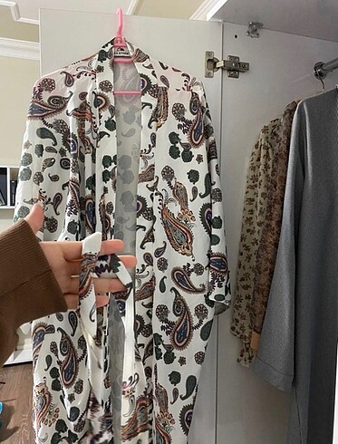 Desenli kimono