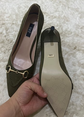 37 Beden Klasik Tarzda Haki Süet İNCİ MARKA Stiletto