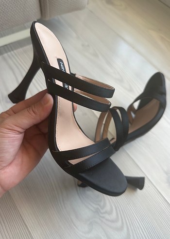 Nine West ORJİNAL NİNEWEST SİYAH TOPUKLU TERLİK