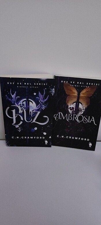 Buz ve Ambrosia serisi- C.N.Crawford