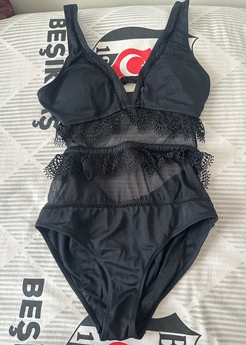 Dantel Detaylı Siyah Gotik Kadın Mayo - Görsel 2