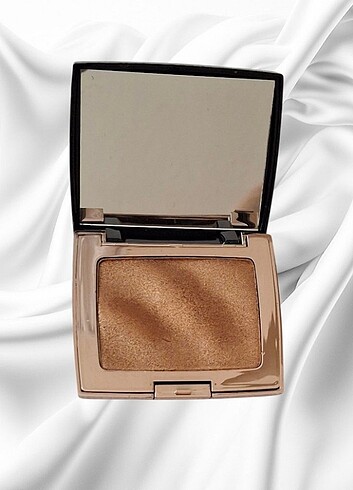 ANASTASIA BRONZER