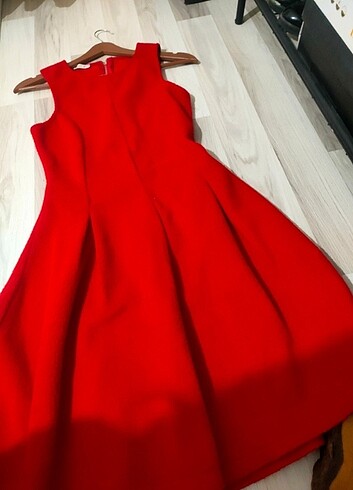 Bershka Elbise