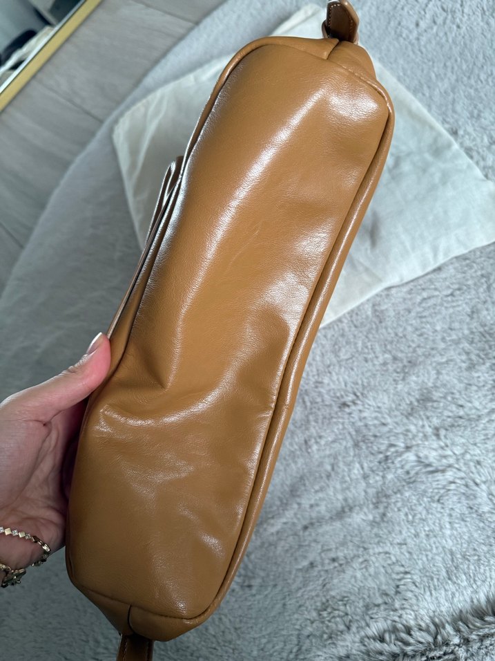 Deri Bej Fermuarlı Kadın Çanta - Görsel 5