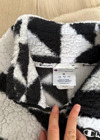 Champion Siyah Beyaz Desenli Kapüşonlu Polar orijinal - Görsel 4