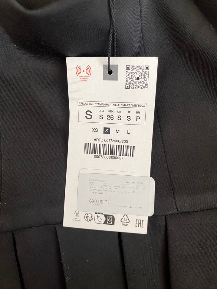 Piliseli Siyah Kadın bluz - Görsel 3