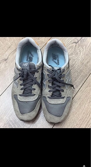 New balance spor ayakkabı