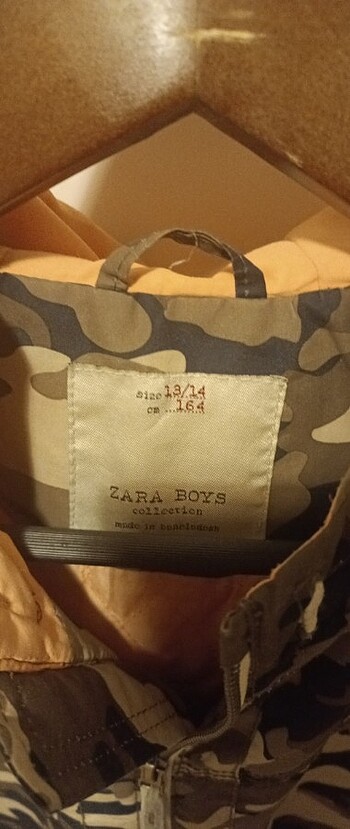 Zara yagmurluk çok tarz duruyor. - Görsel 2