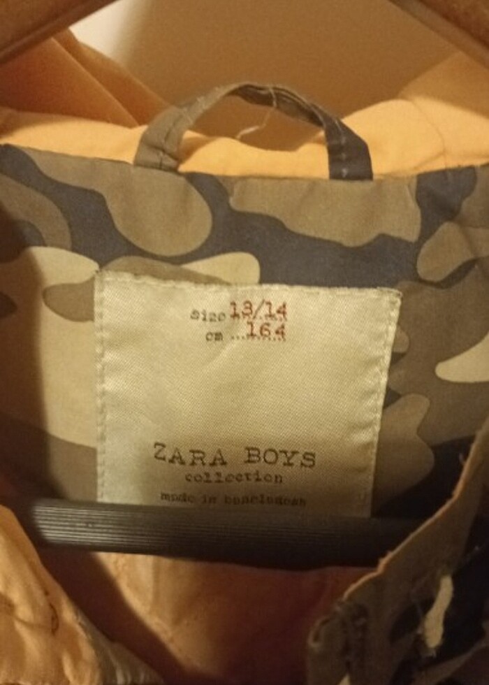 Zara yagmurluk çok tarz duruyor. - Görsel 2