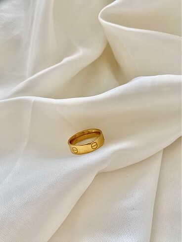 Cartier gold yüzük