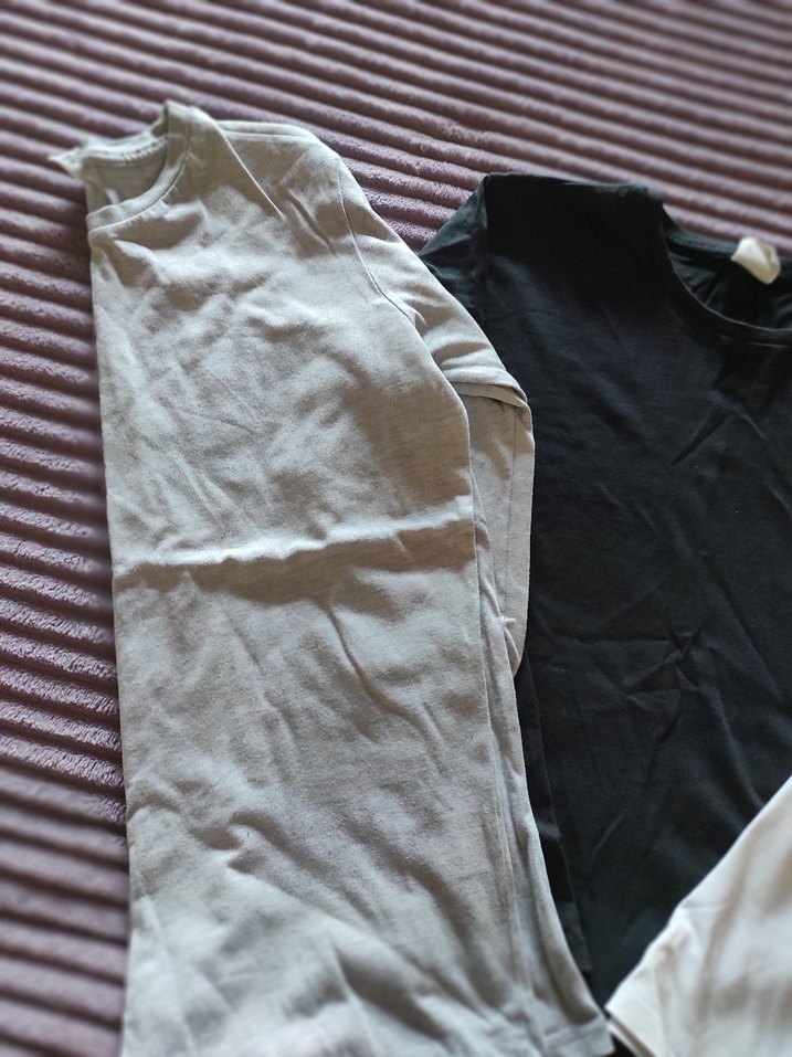 Gri ve Beyaz Erkek tişört - Görsel 2