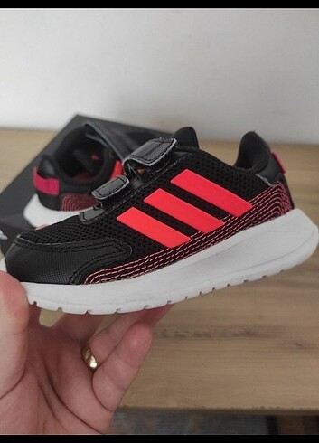 24 Beden siyah Renk Adidas